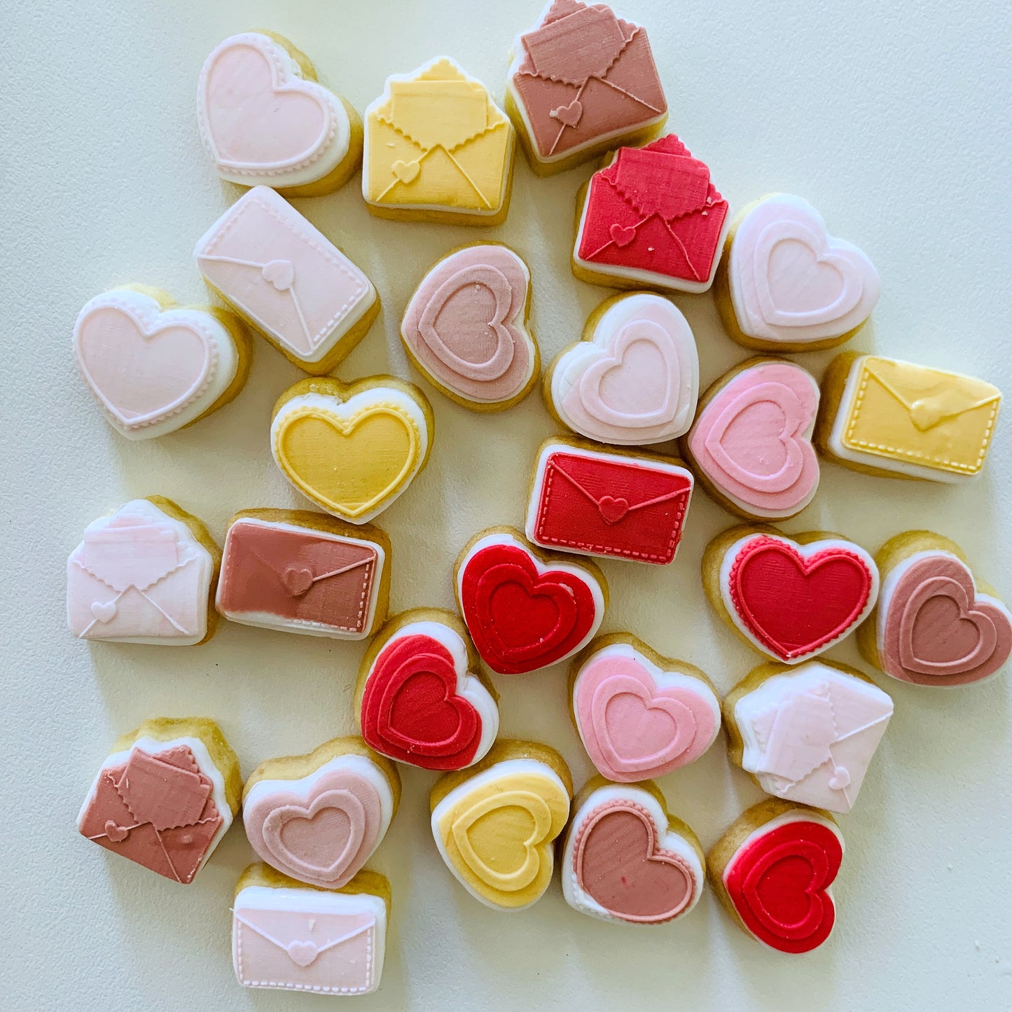 Mini Love Set Cookie Stamp & Cutters