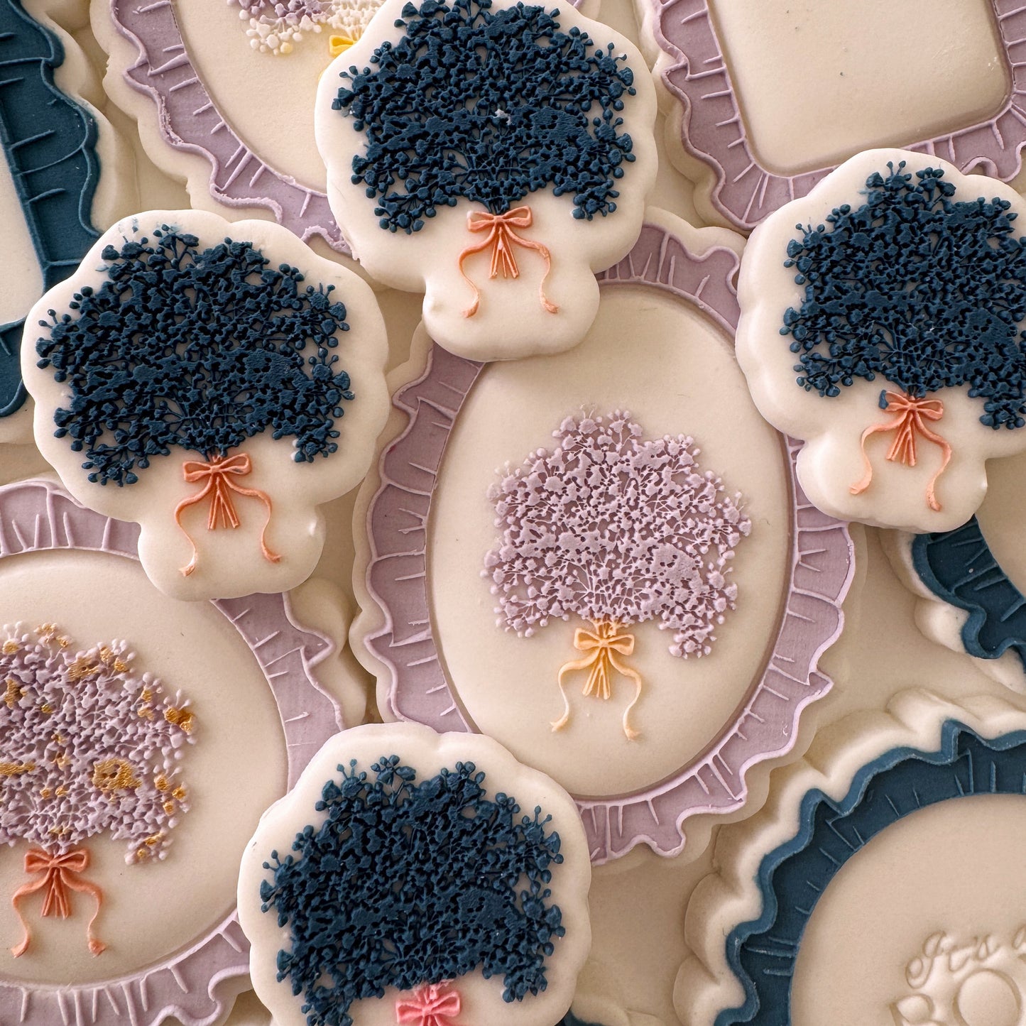 Mini Baby Breath Cookie Stamp & Cutter