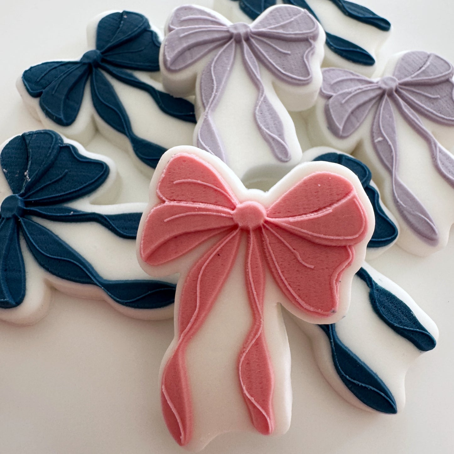 Mini Flowy Bow Cookie Stamp & Cutter