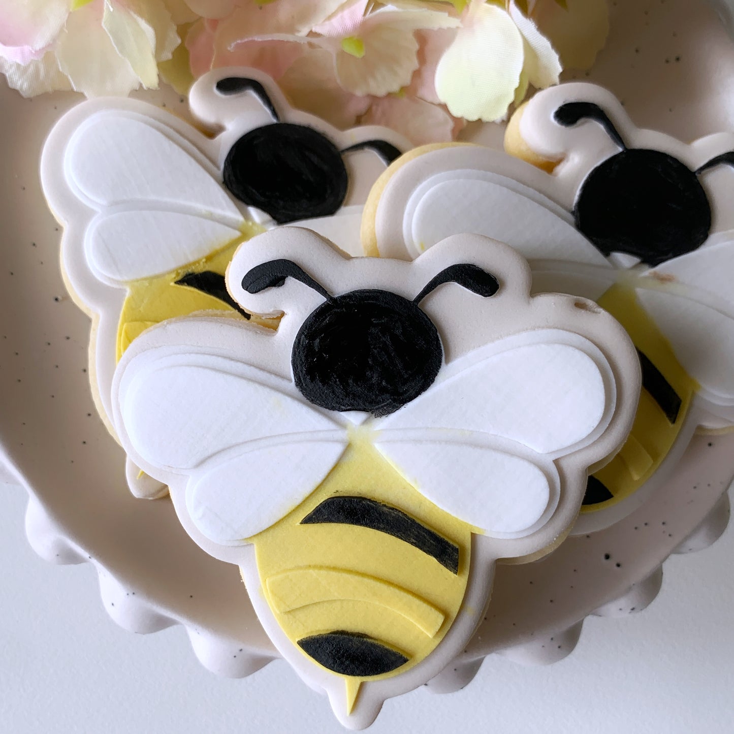 Bumble Bee Stamp & Cutter