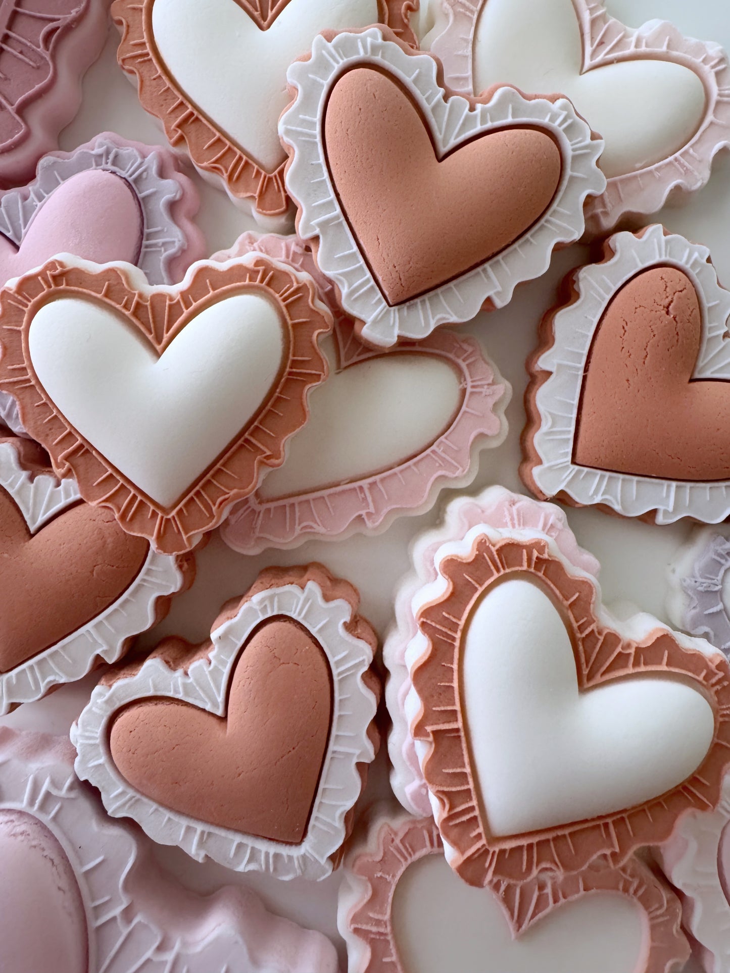 Mini Cutout Frilled Heart Cookie Stamp & Cutter