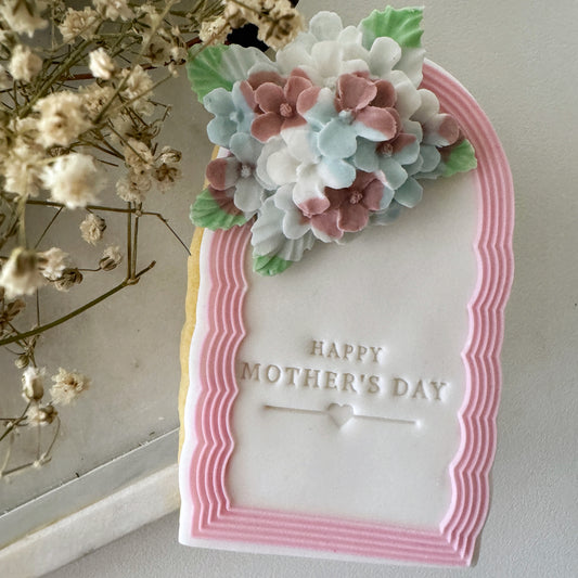 Wavy Border Arch Cookie Stamp & Cutter