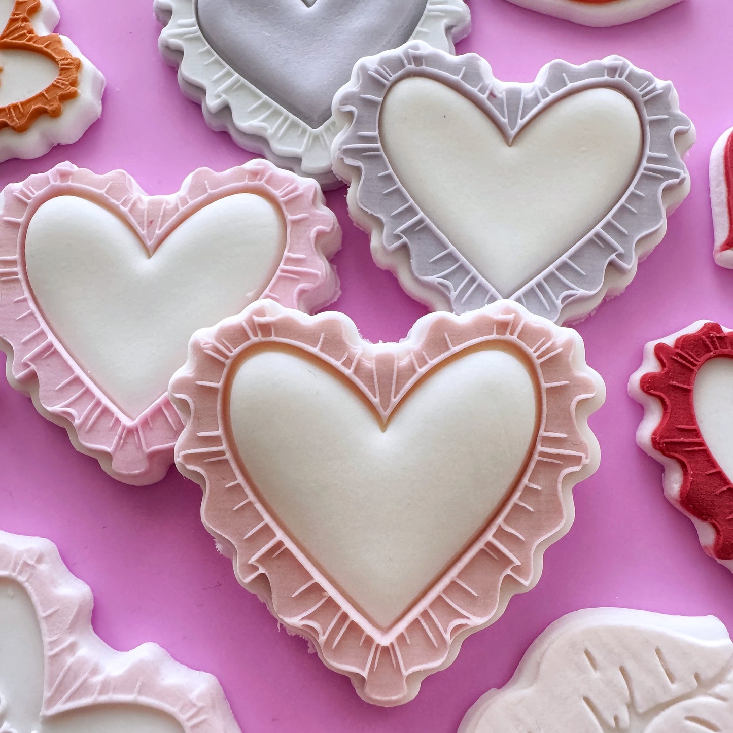 Mini Cutout Frilled Heart Cookie Stamp & Cutter
