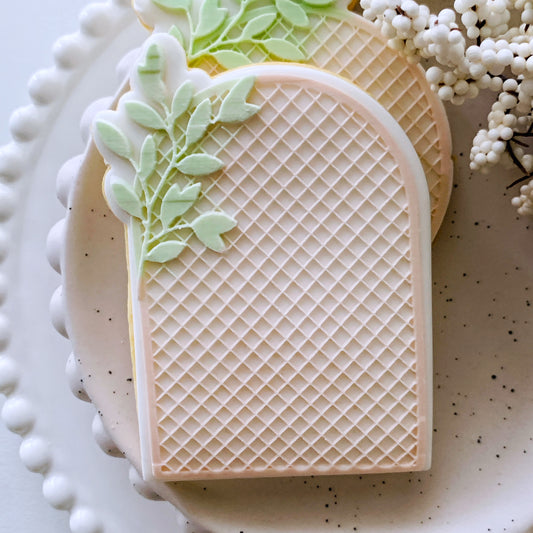 Lattice Leaf Arch Cookie Stamp & Cutter