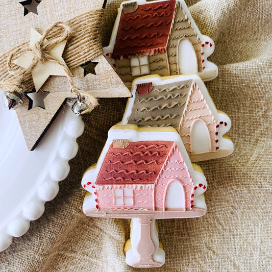 Standard Gingerbread House Cookie Stamp & Cutter