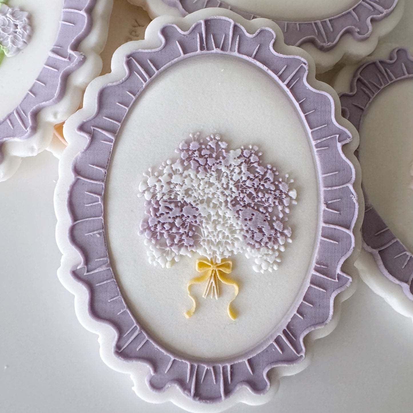 Mini Baby Breath Cookie Stamp & Cutter