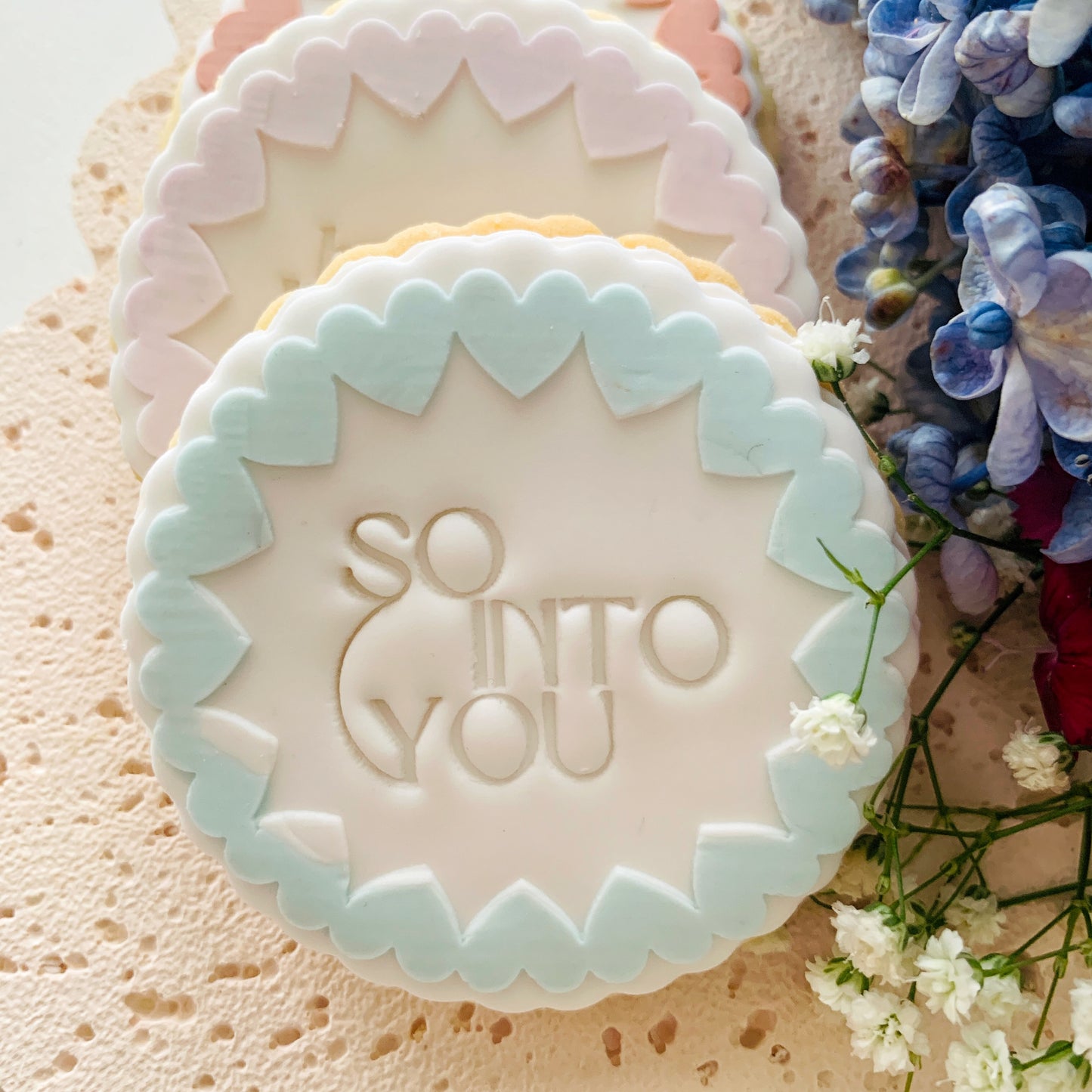 7cm Round Heart Border Cookie Stamp & Cutter