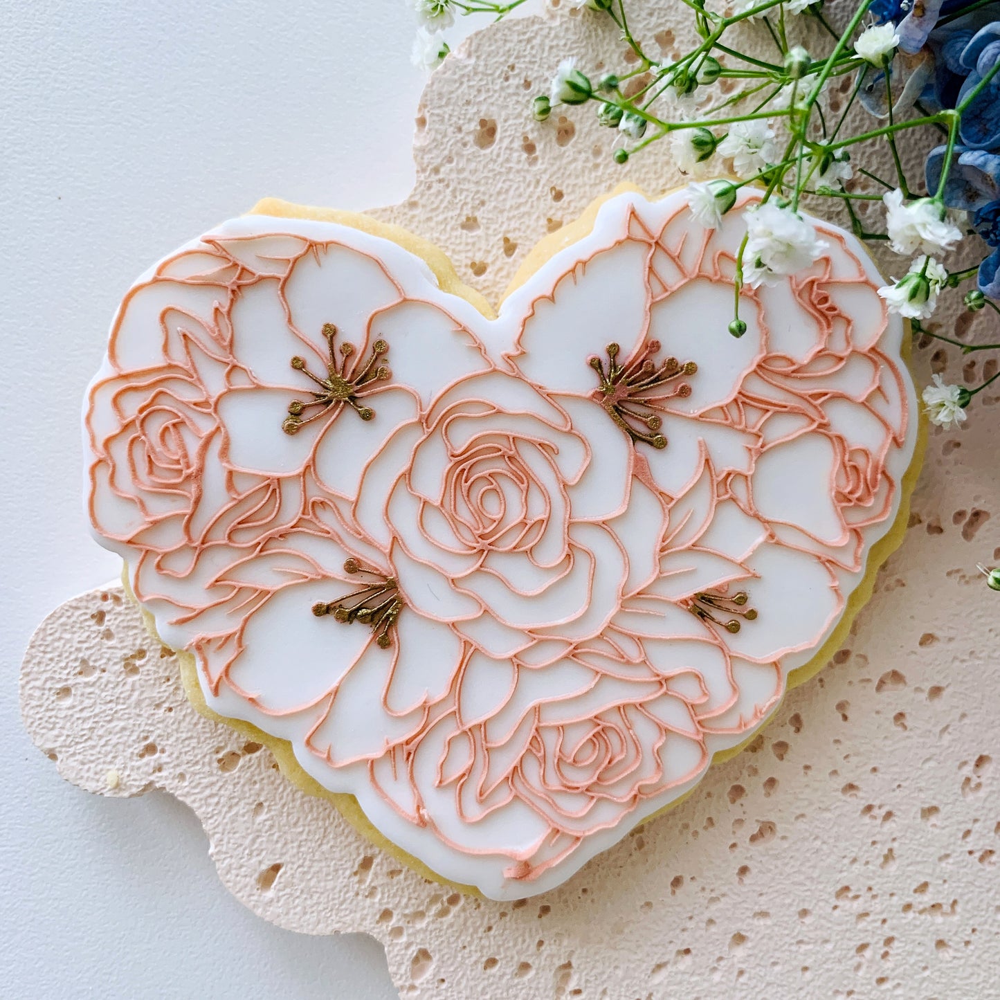 Large Flower Outline Heart Cookie Stamp & Cutter