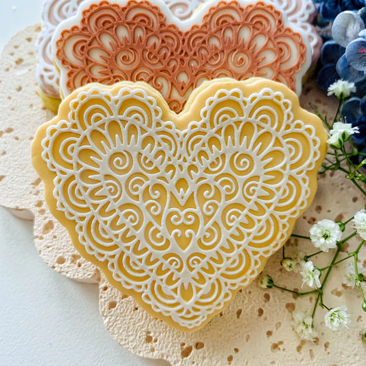 Large Lacey Heart Cookie Stamp & Cutter