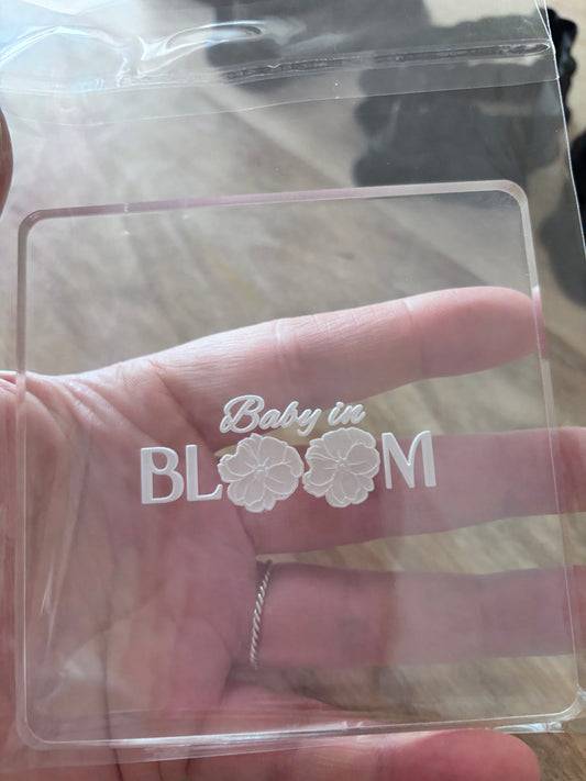 SECONDS Small Baby in Bloom Cookie Stamp