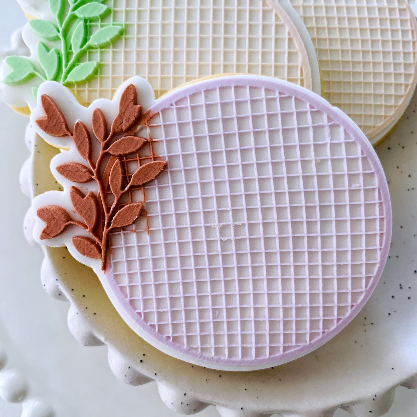 Lattice leaf Round Cookie Stamp & Cutter