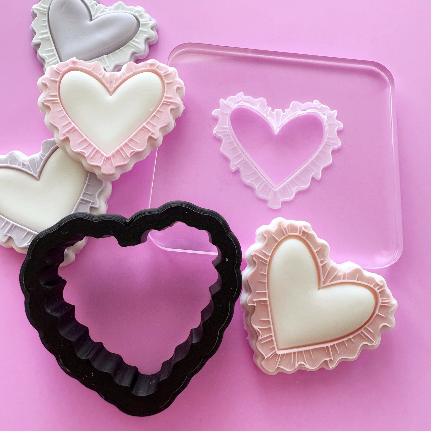 Mini Cutout Frilled Heart Cookie Stamp & Cutter
