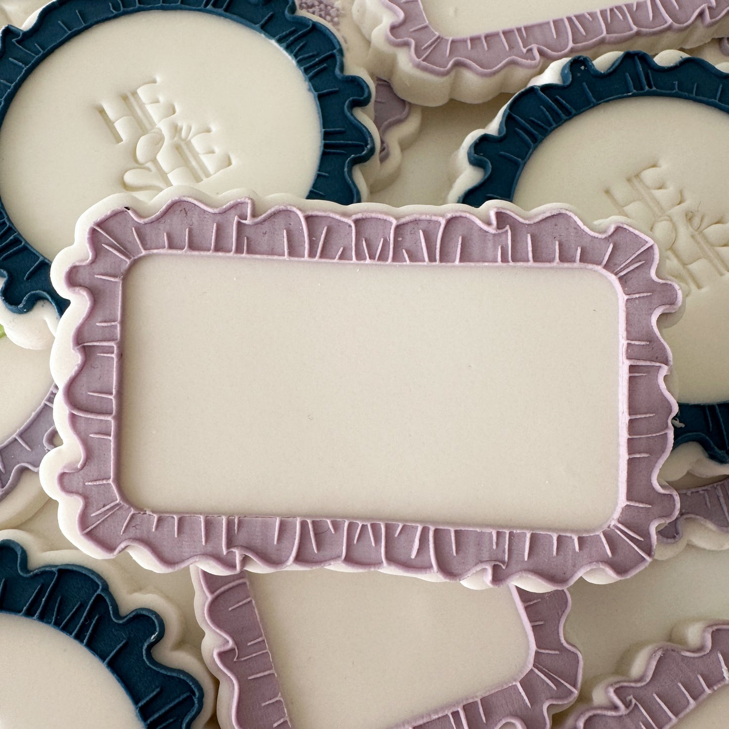 Rectangle Frilled Edge Cookie Stamp & Cutter