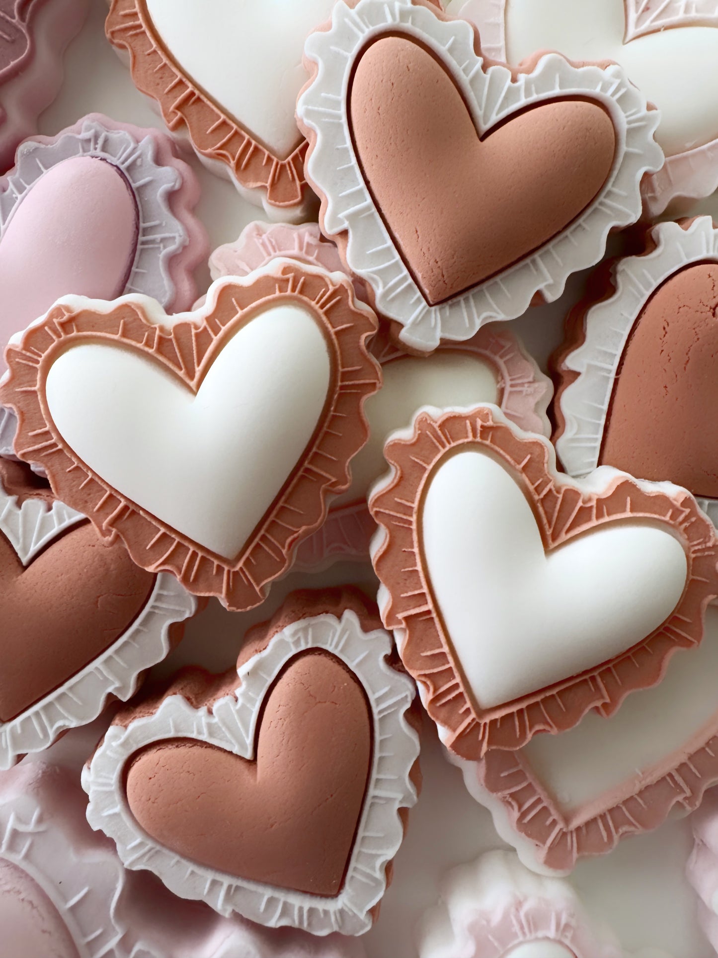 Mini Cutout Frilled Heart Cookie Stamp & Cutter