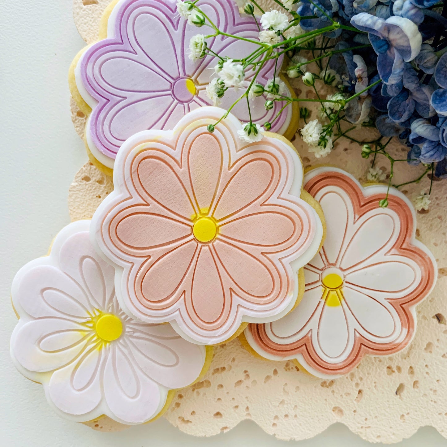 7cm Groovy Flower Cookie Stamp & Cutter