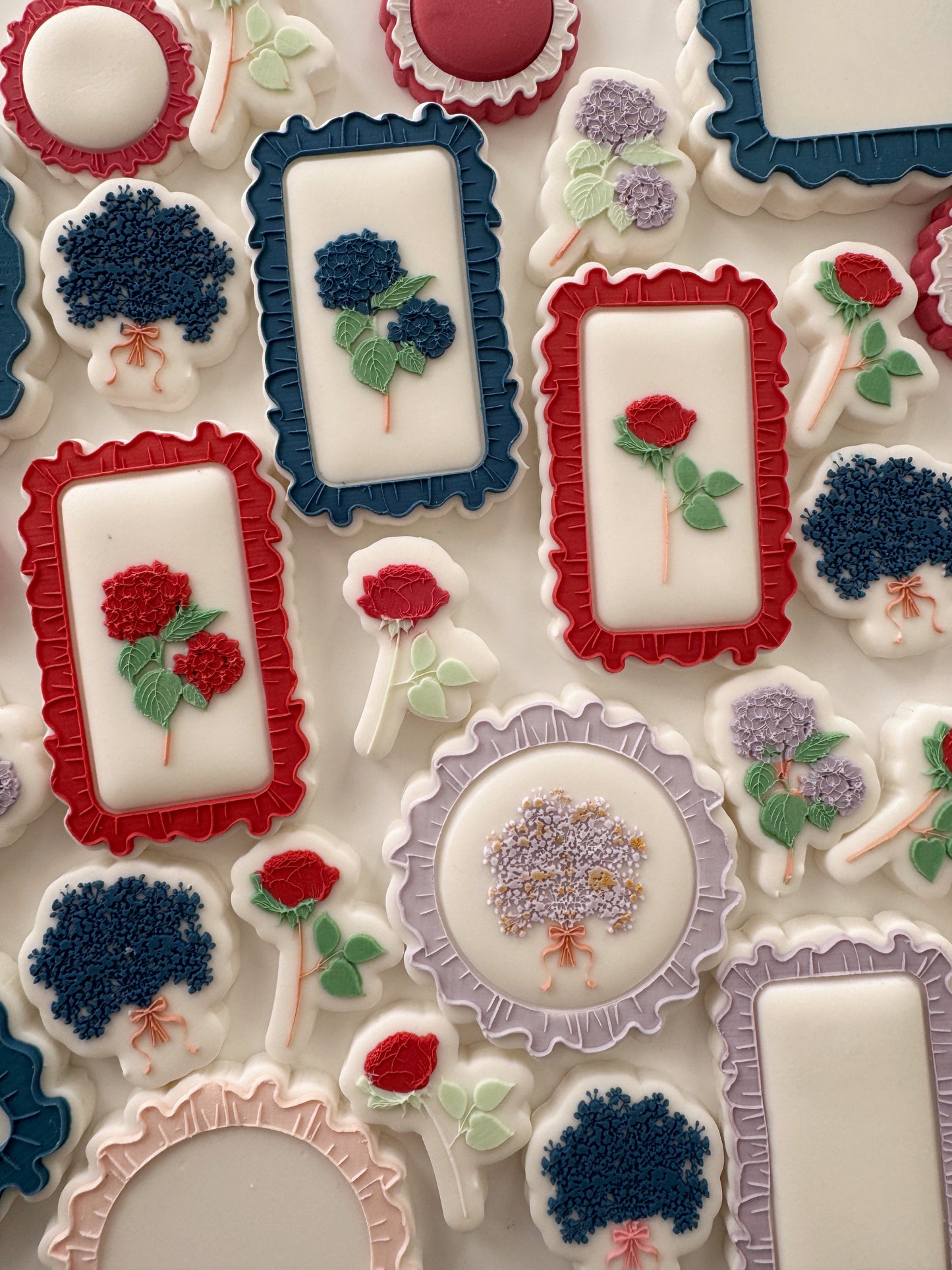 Cutout Rectangle Frilled Edge Cookie Stamp & Cutter