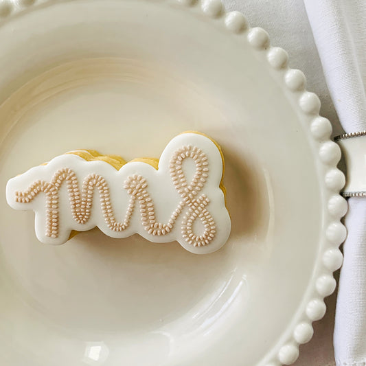 Beaded Mrs Cookie Stamp & Cutter