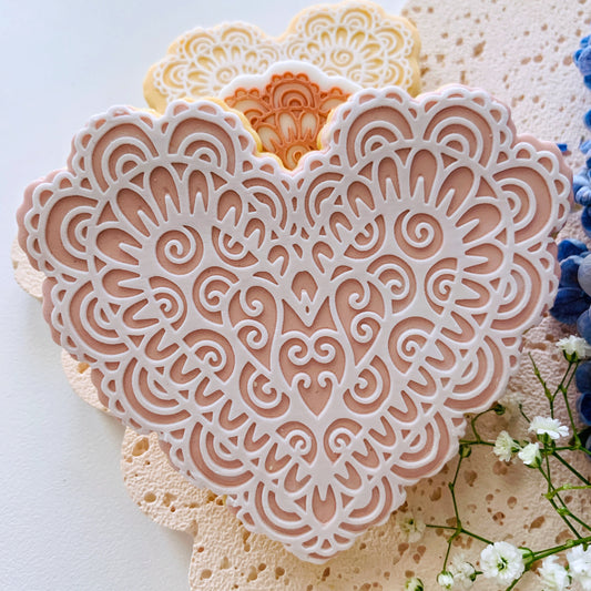 Large Lacey Heart Cookie Stamp & Cutter