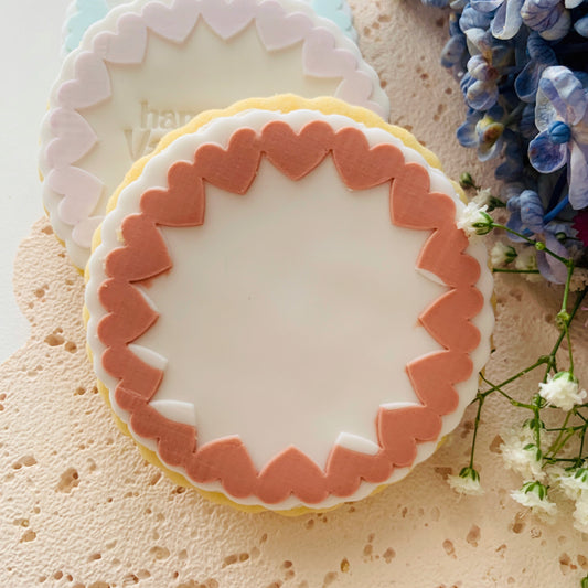 7cm Round Heart Border Cookie Stamp & Cutter
