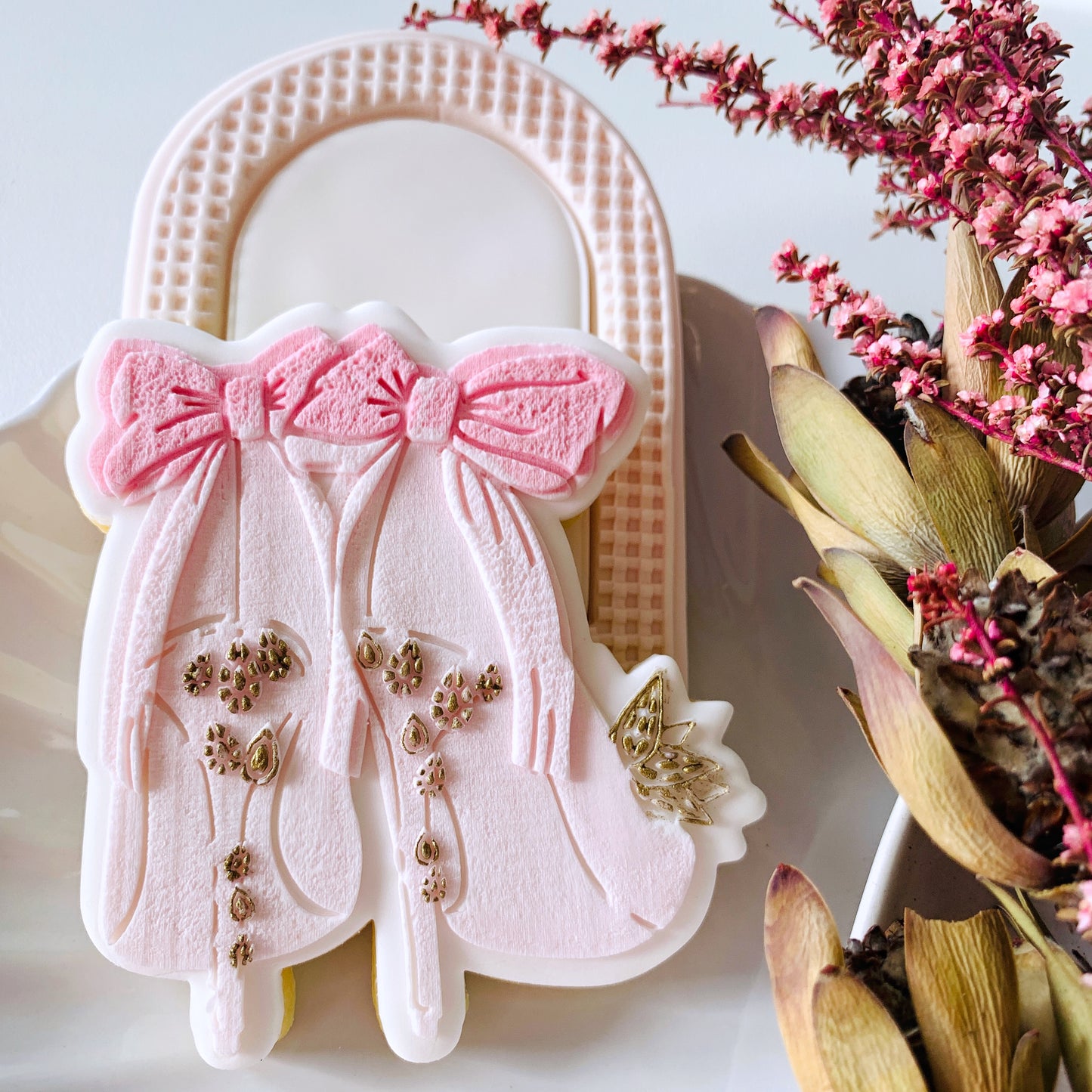 Large Glam Bride Heel Cookie Stamp & Cutter