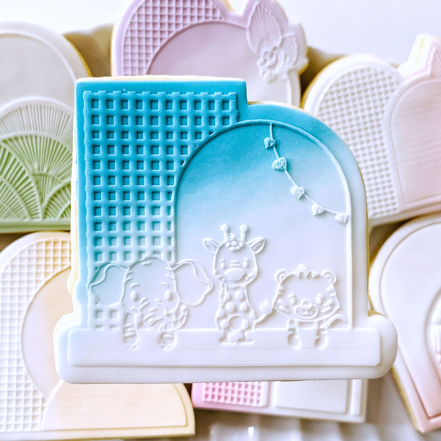 Safari Arch Cookie Stamp & Cutter