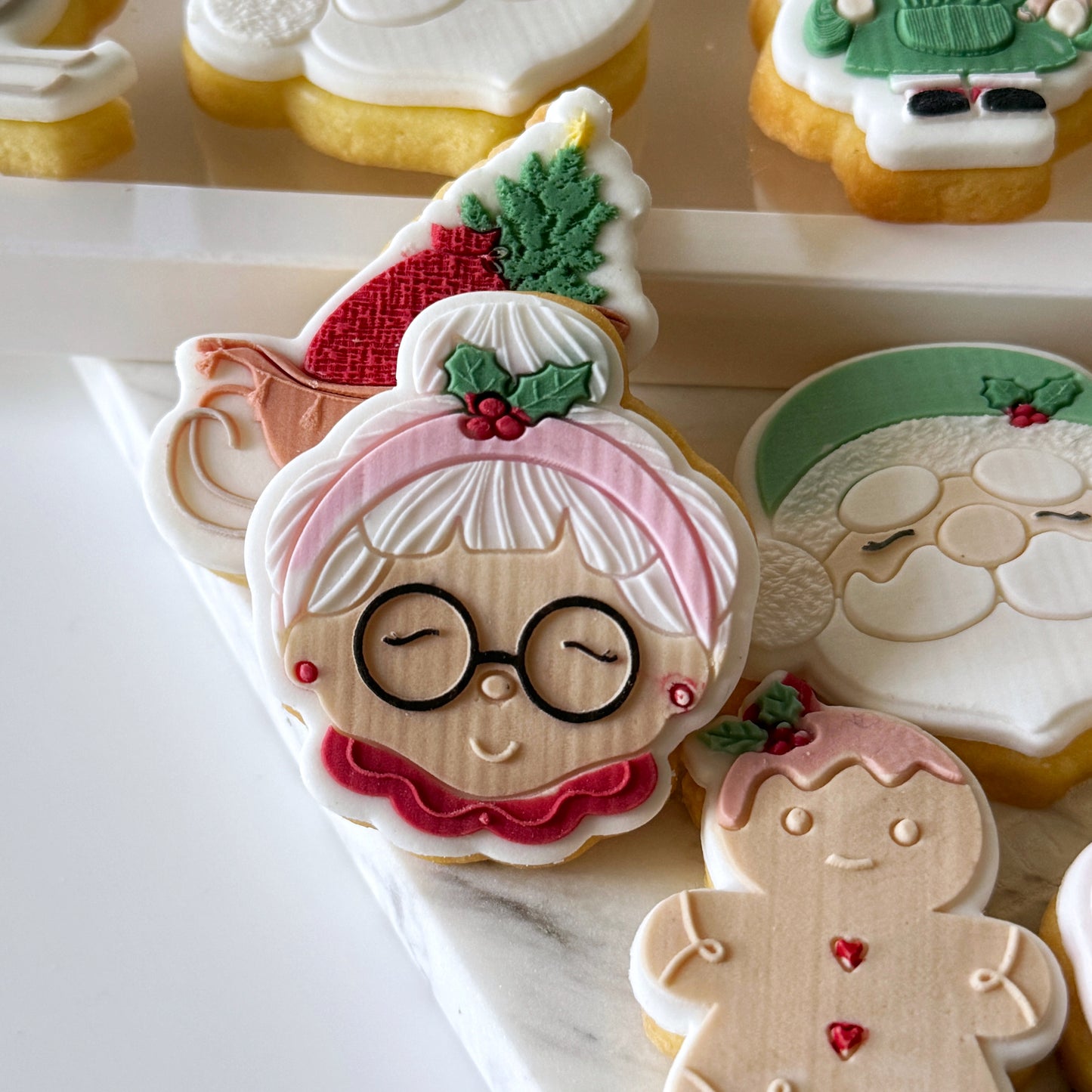 BUNDLE - 5cm Christmas Mini Cookie Plates & Cutters