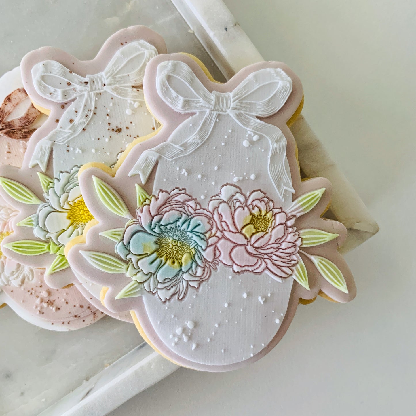 Floral Easter Egg With Bow Cookie Stamp and Cutter