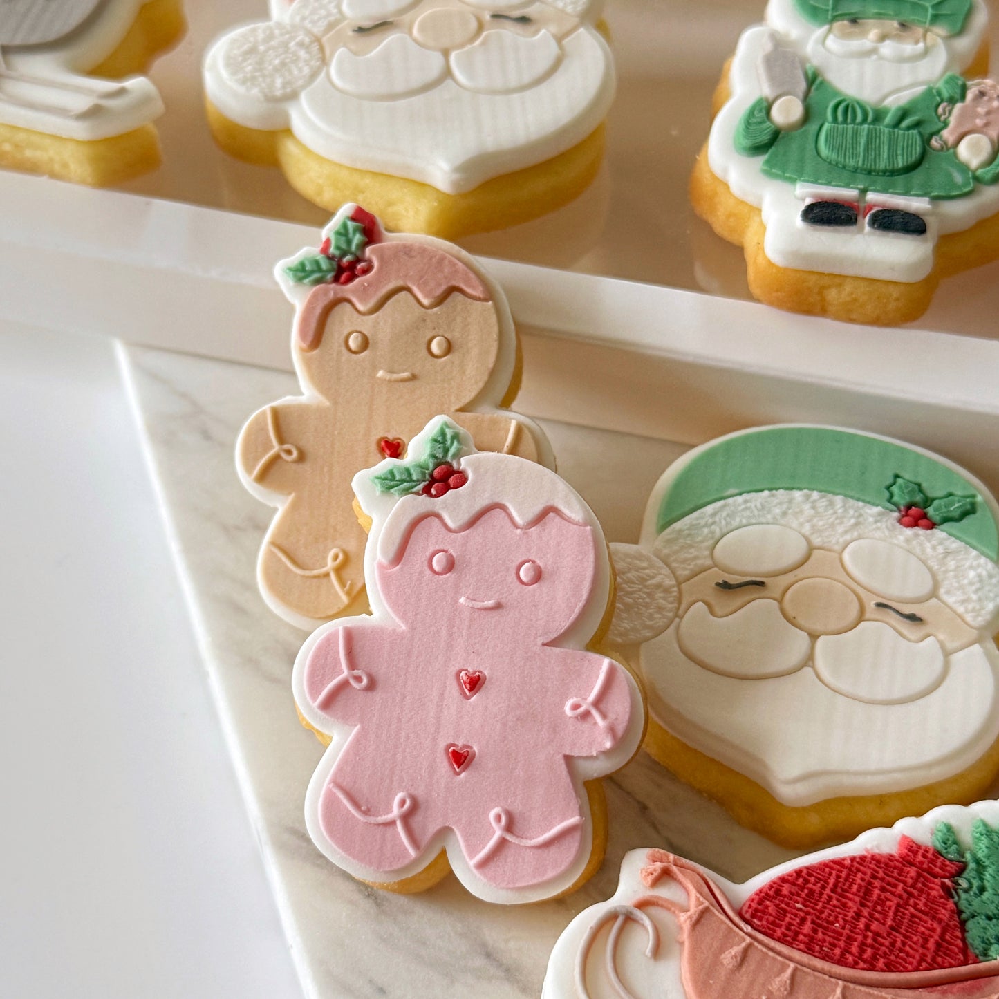 BUNDLE - 5cm Christmas Mini Cookie Plates & Cutters