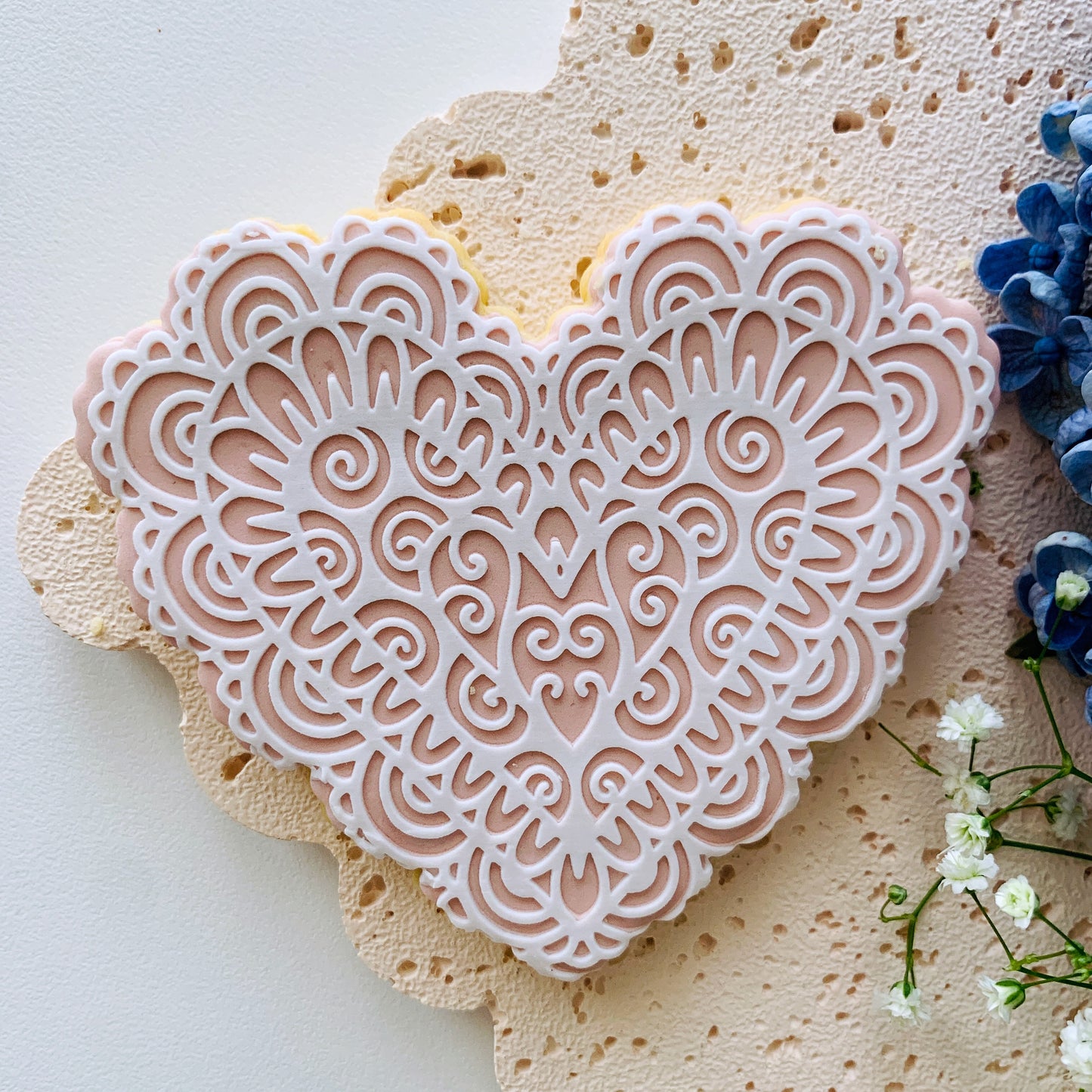 Large Lacey Heart Cookie Stamp & Cutter