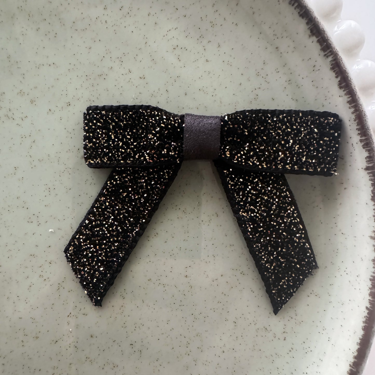 Sparkle Black Pre tied bows (10pk)