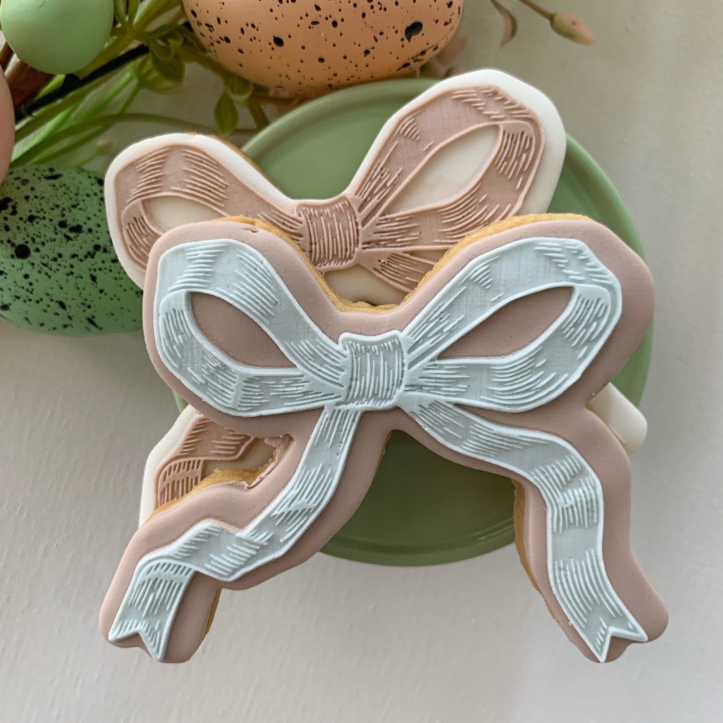 Detailed Bow Cookie Stamp and Cutter