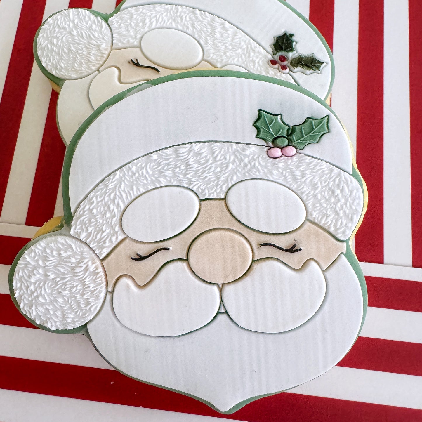 BUNDLE - 5cm Christmas Mini Cookie Plates & Cutters