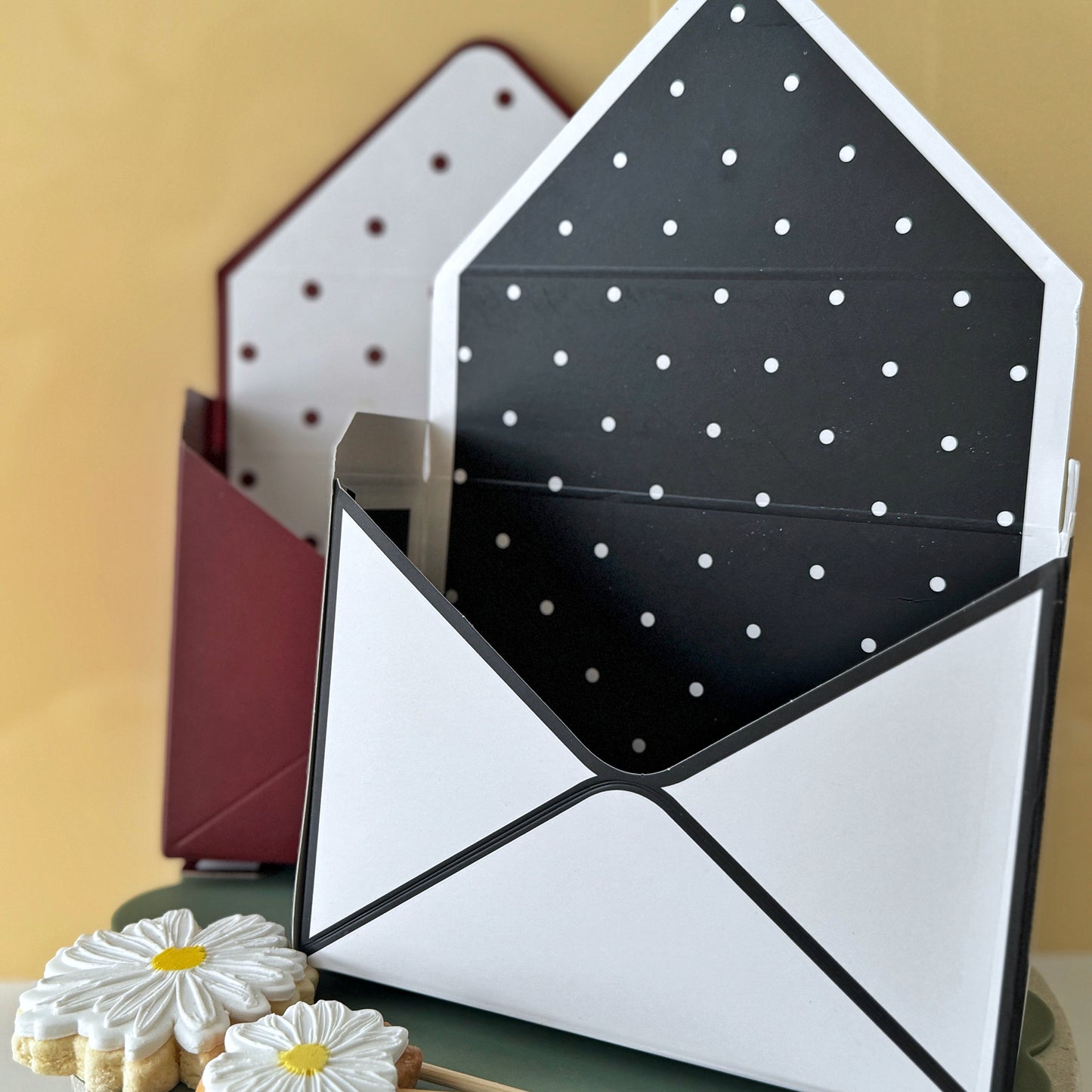 Envelope Gift Box - Burgundy White Spot