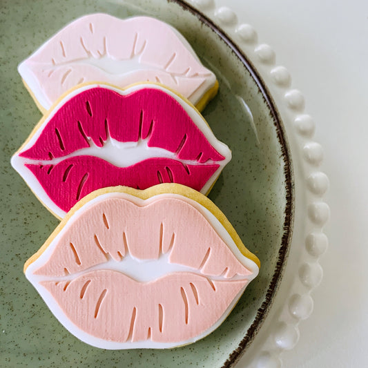 Lips Cookie Stamp & Cutter