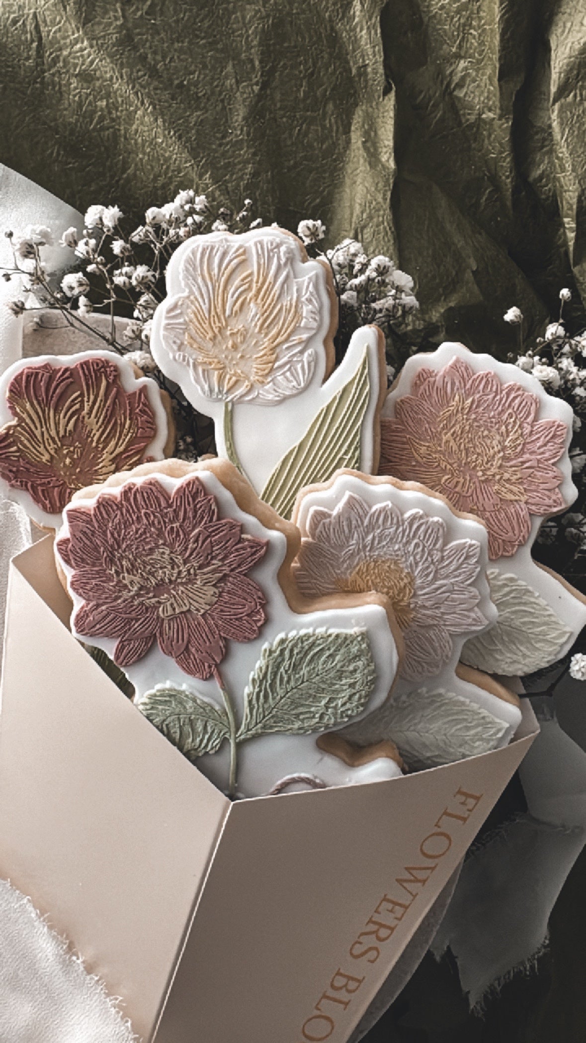 Tulip Flower with Leaf Cookie Stamp & Cutter