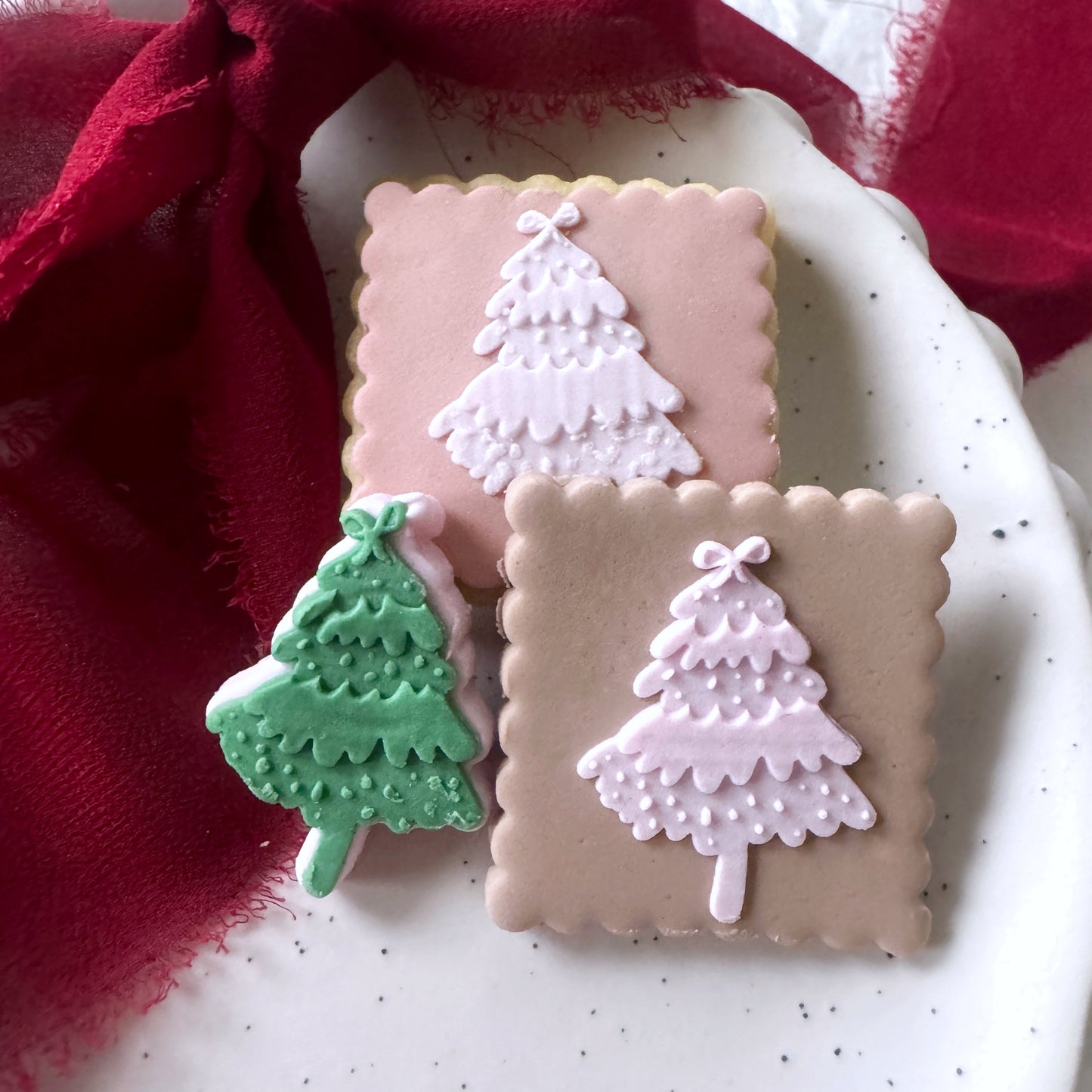 Petite Wavy Tree Cookie Stamp & Cutter