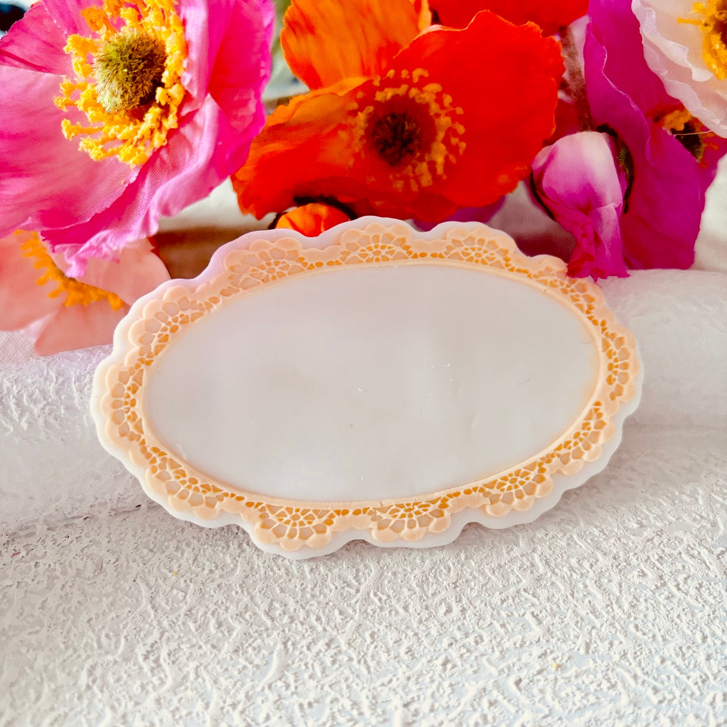 Lace Oval Border Cookie Stamp & Cutter