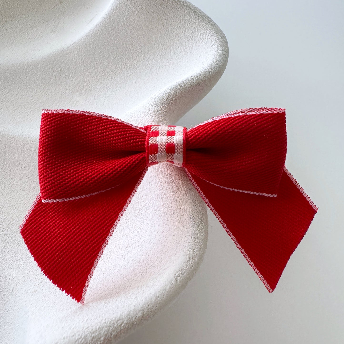 Solid Red with Check Contrast Pre tied bows (10pk)