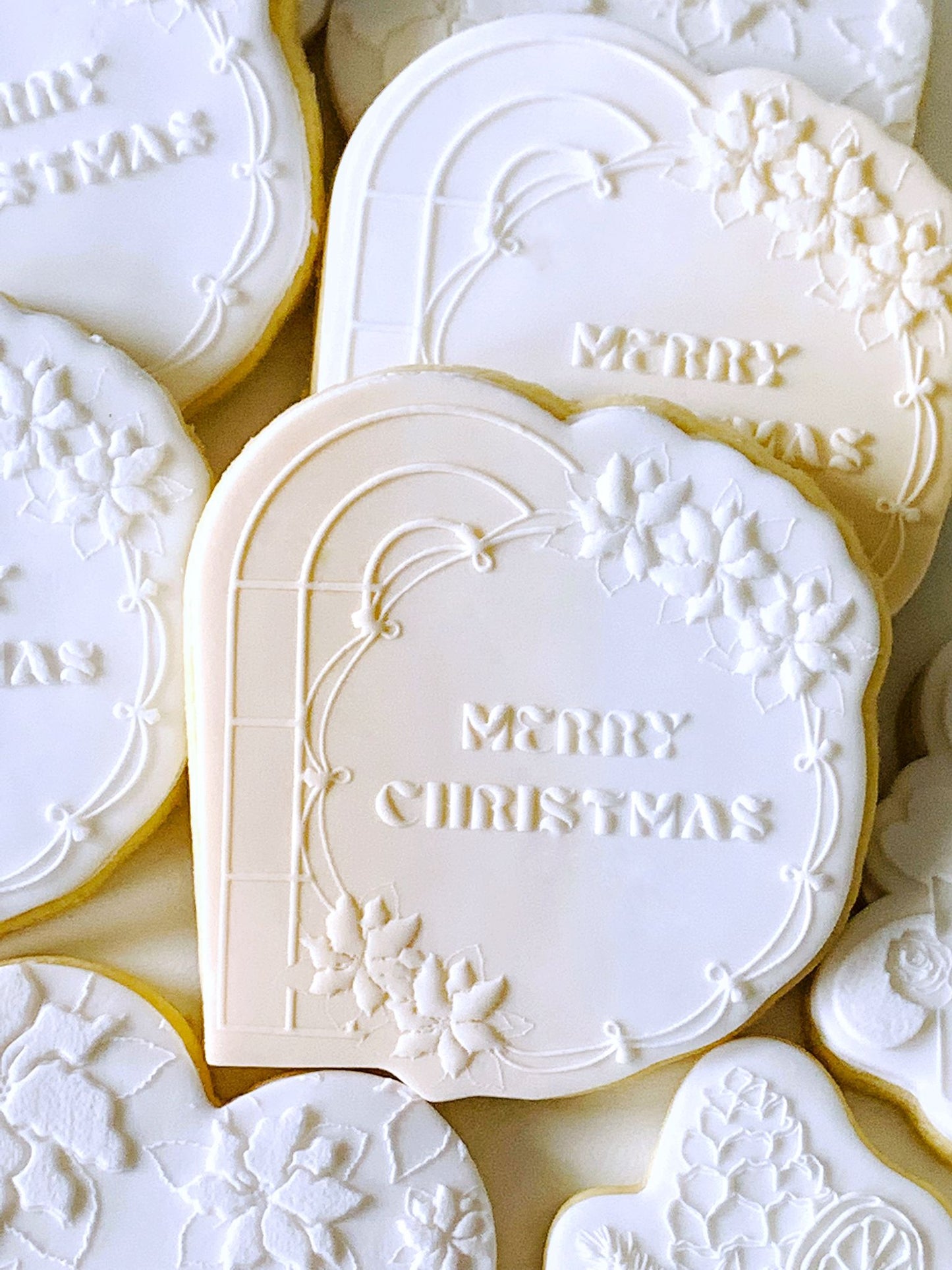 Merry Christmas Poinsettia Arch Cookie Stamp & Cutter