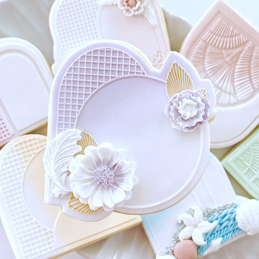 Arch Fan Floral Cookie Stamp & Cutter