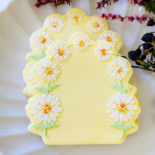 Daisy Chain Arch Cookie Stamp & Cutter